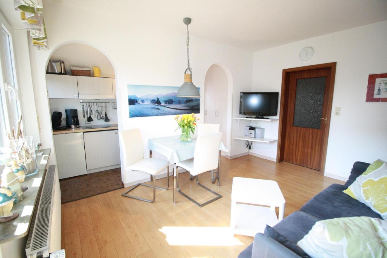 Haus Schilling Apartment Esens Ngoại thất bức ảnh